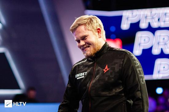 英雄联盟S15瑞士轮首日赛况解析AL和TES获胜BLG意外失利