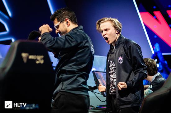 2025联盟嘉年华精彩来袭 成都英雄联盟盛会等你参与